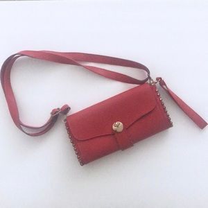 🛍 SALE! Red pebbled clutch/crossbody bag